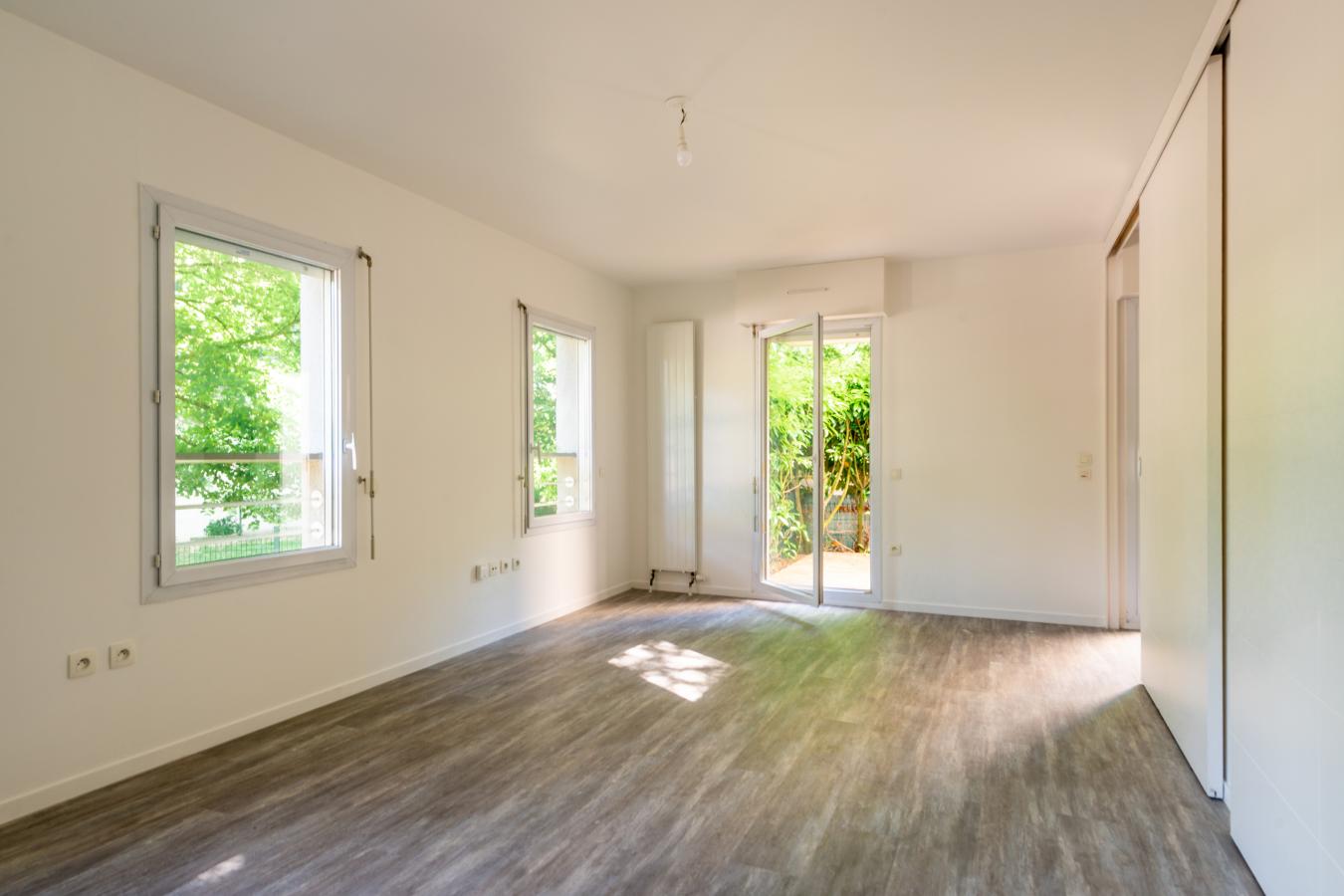 
																																							4 pièces - 
																																						RDC - 89m² - 205 000 € - Photo #1