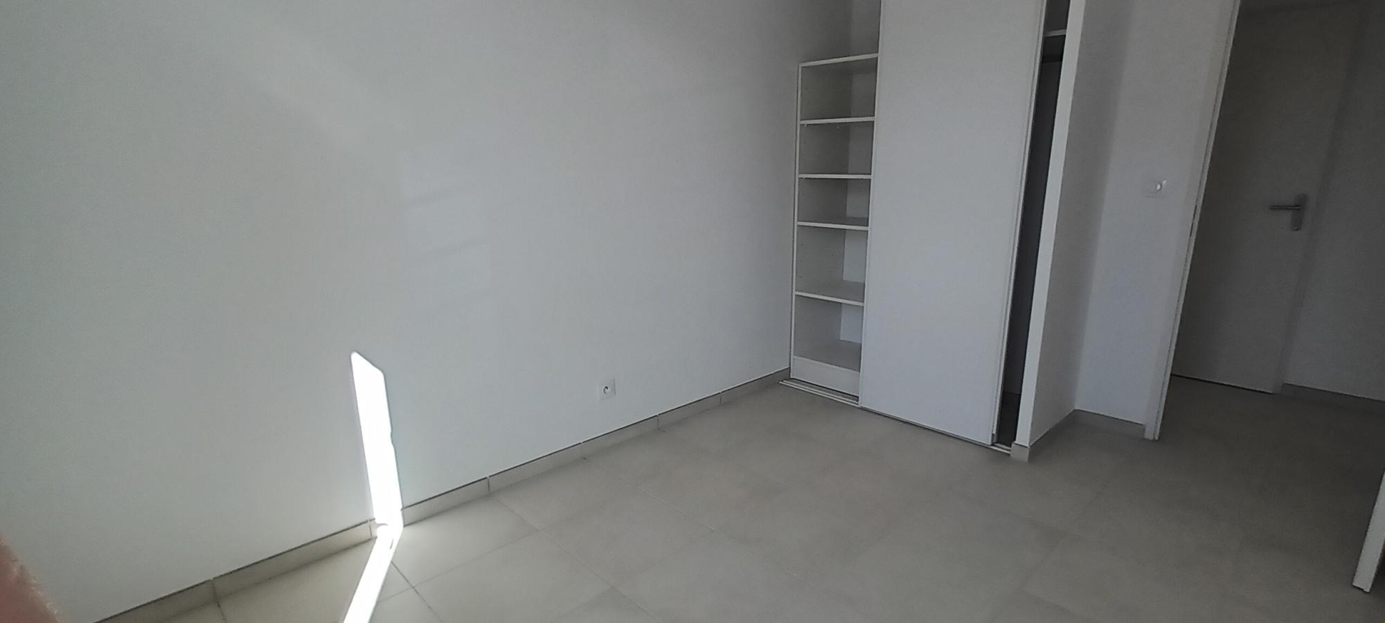 
																			3 pièces - 
																		1er étage - 61m² - 920,72 € - Photo #4