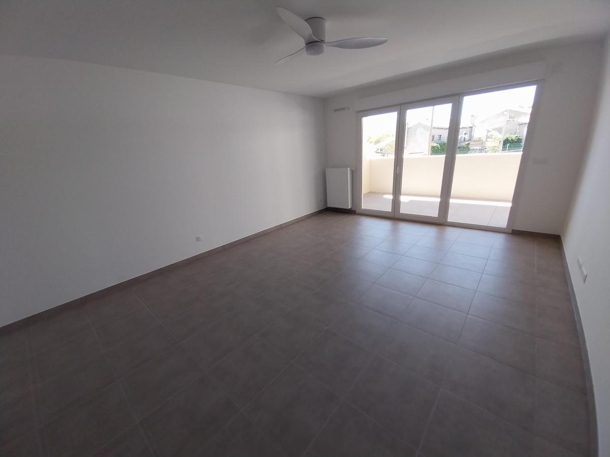 
																																							3 pièces - 
																																						3ème étage - 60m² - 1 006,29 € - Photo #5