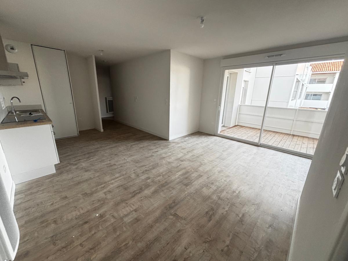 
																			3 pièces – 
																		1er étage – 61m² - 699,66 € - Photo #0