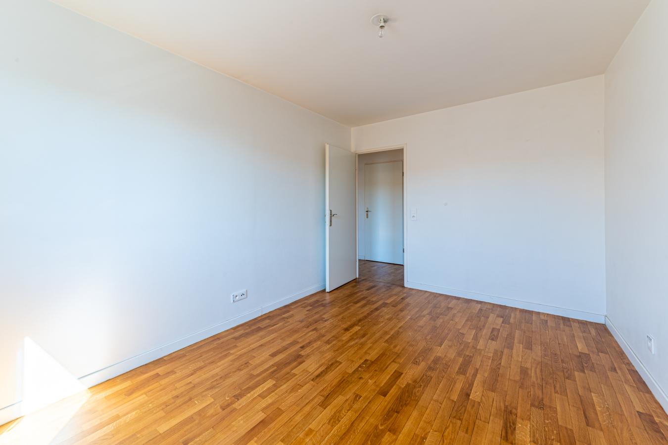 
																																							3 pièces - 
																																						3ème étage - 59m² - 191 000 € - Photo #3