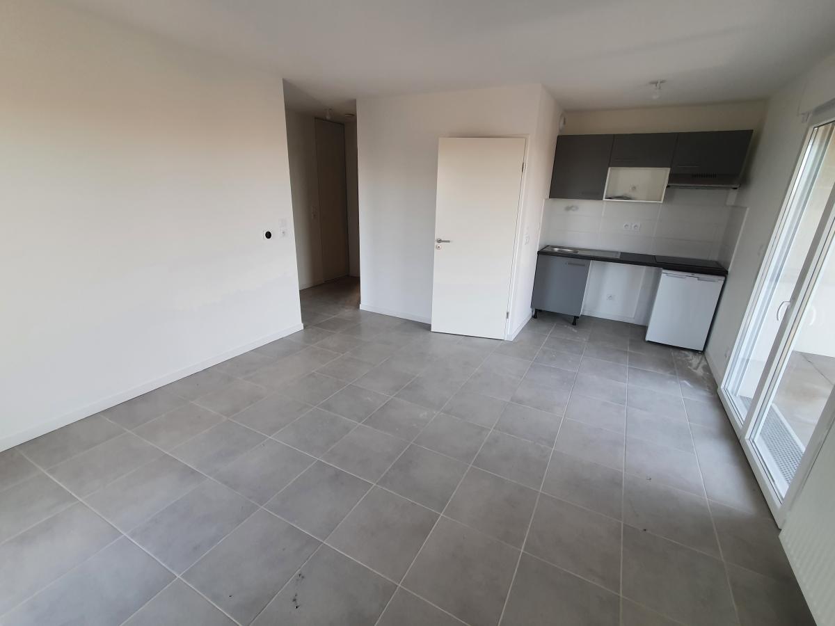
																																							2 pièces - 
																																						3ème étage - 41m² - 506,73 € - Photo #3