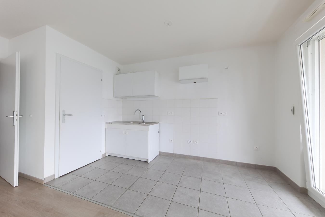 2 pièces - 4ème étage - 45m² - 700,24 € - Photo #2