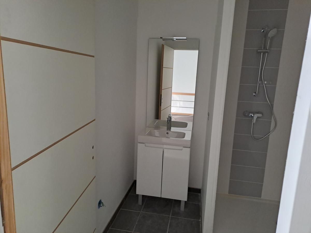 
																																							3 pièces - 
																																						RDC - 67m² - 820,02 € - Photo #4