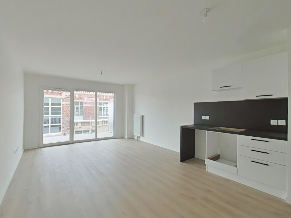 3 pièces - 2ème étage - 79m² - 933,91 € - Photo #1