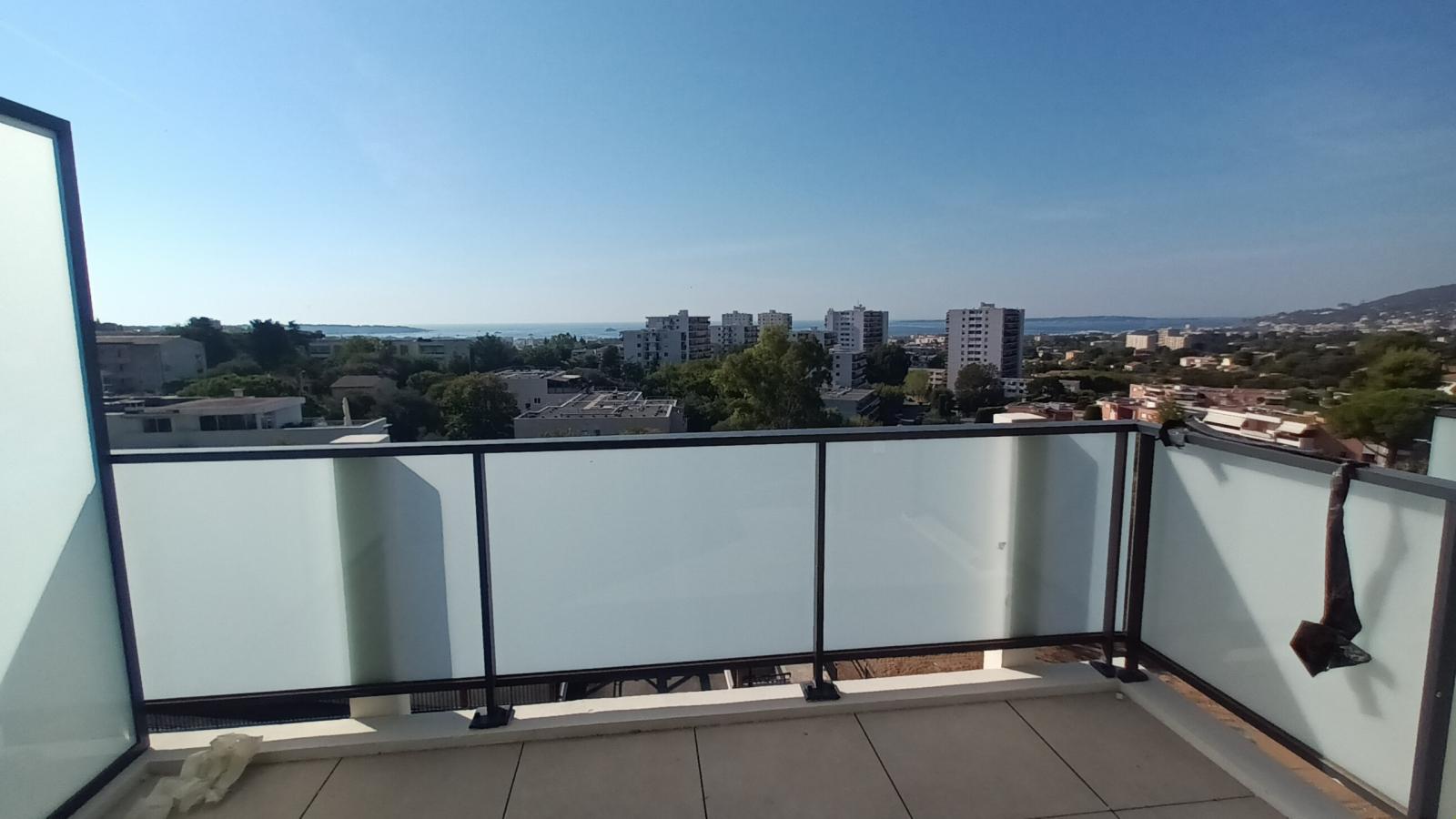 
																																							4 pièces - 
																																						4ème étage - 112m² - 1 816,36 € - Photo #5