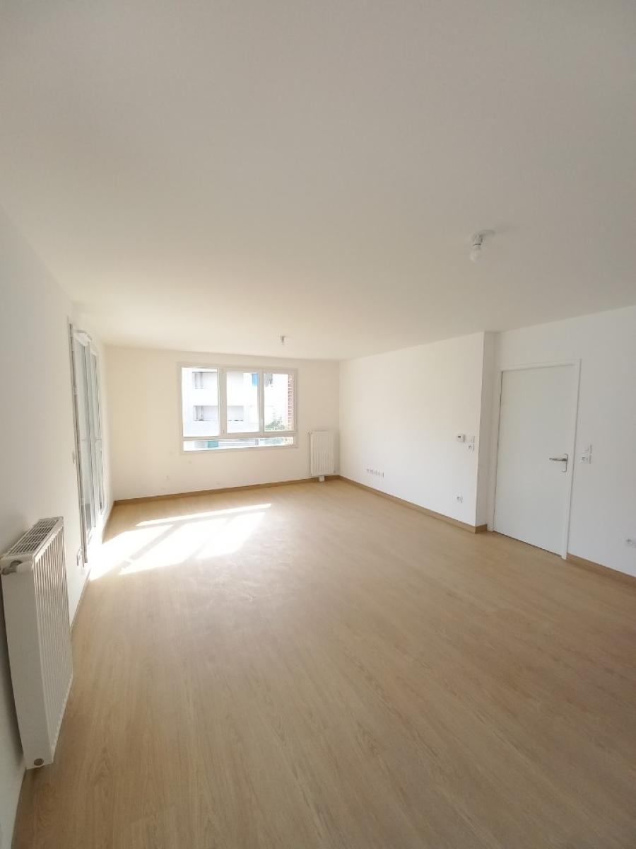 
																																							4 pièces - 
																																						3ème étage - 85m² - 1 168,49 € - Photo #4