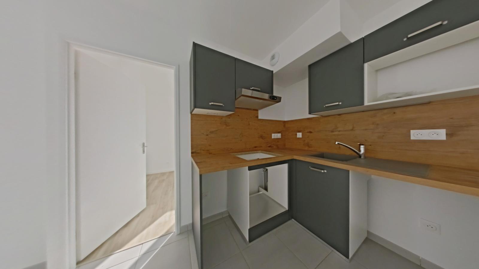 
																			2 pièces - 
																		9ème étage - 43m² - 668,49 € - Photo #2