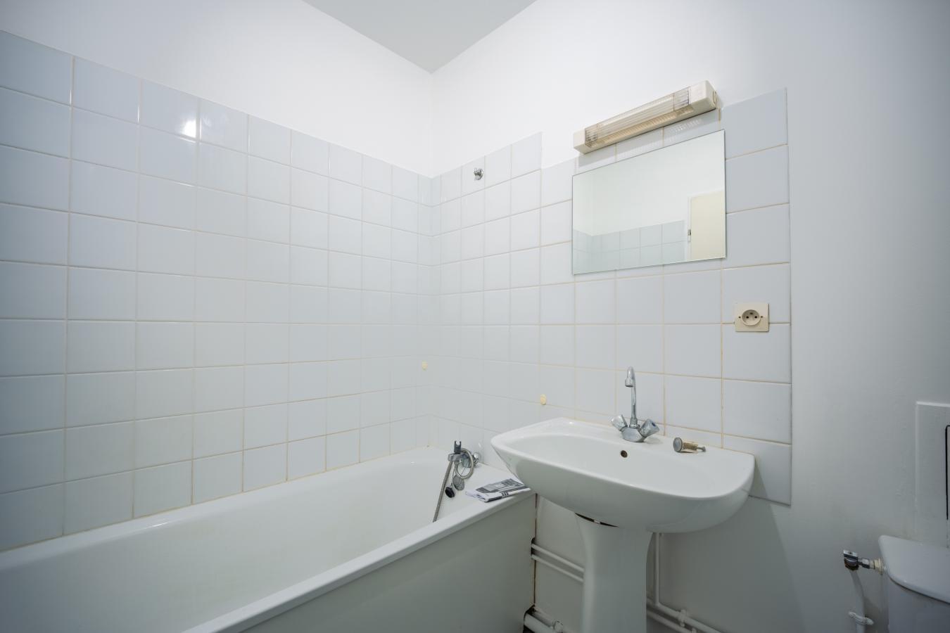 
																			2 pièces - 
																		1er étage - 52m² - 129 000 € - Photo #4