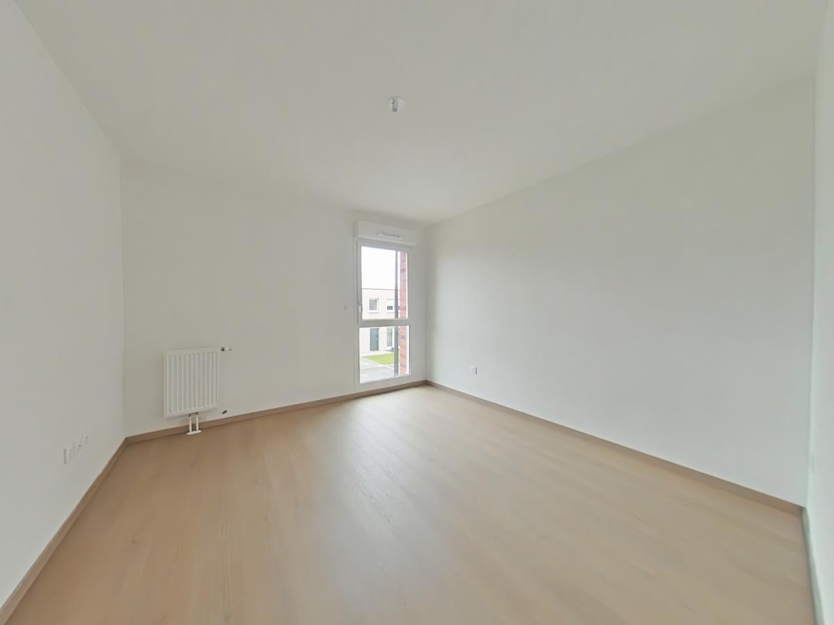 
																																							2 pièces - 
																																						1er étage - 47m² - 582,39 € - Photo #2