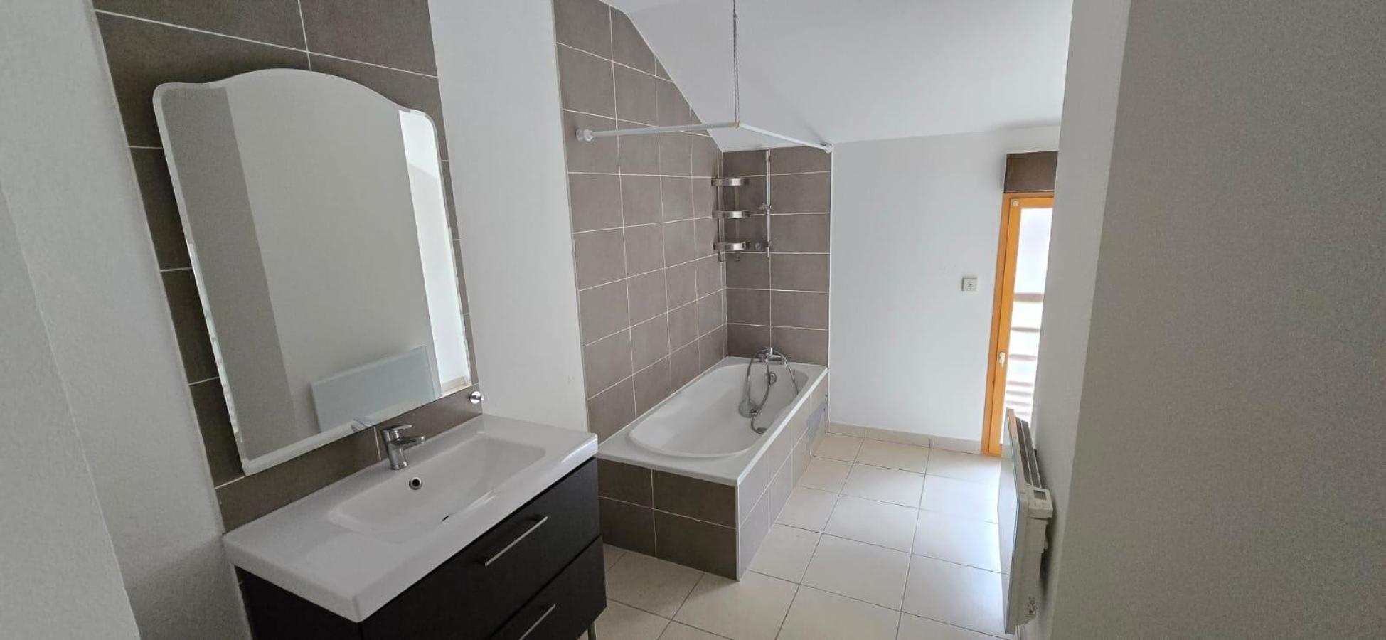 4 pièces - RDC - 108m² - 1 094,47 € - Photo #6