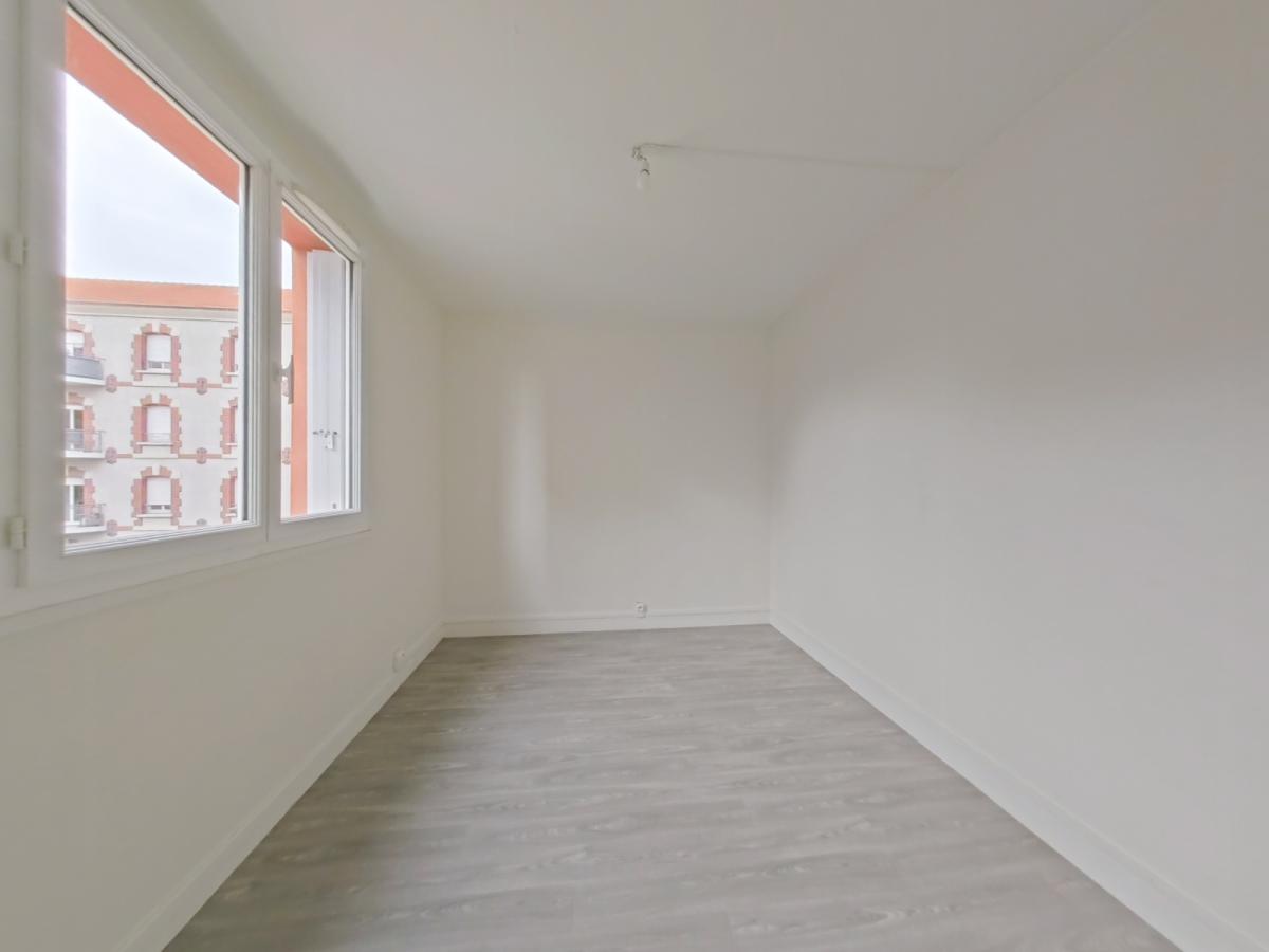 5 pièces - 1er étage - 89m² - 1 031,94 € - Photo #2