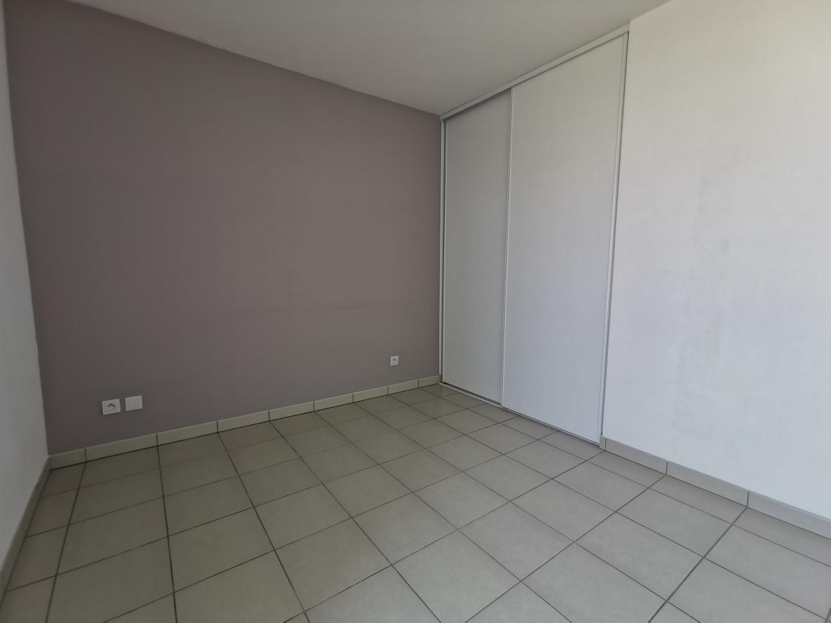 
																																							4 pièces - 
																																						4ème étage - 90m² - 1 224,62 € - Photo #6