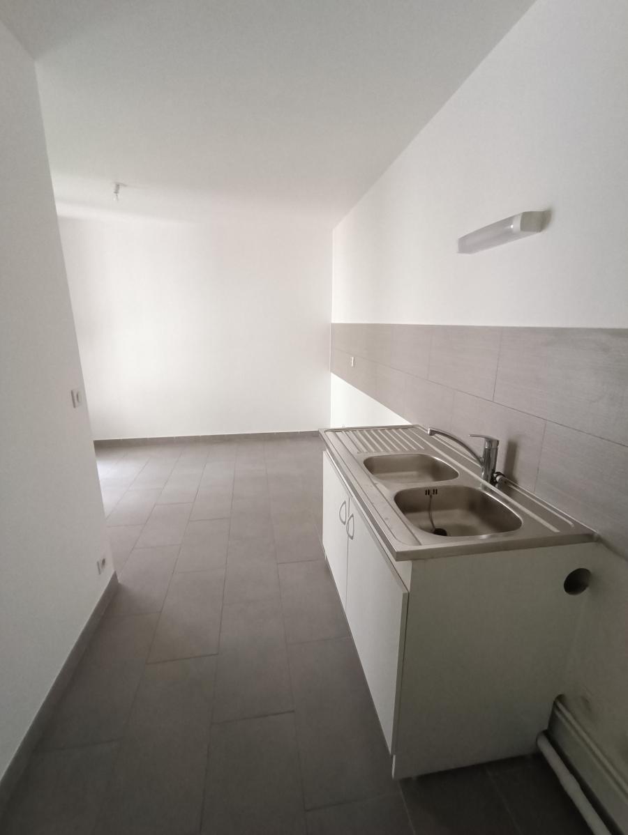 
																			4 pièces – 
																		2ème étage – 105m² - 920 000 € - Photo #2