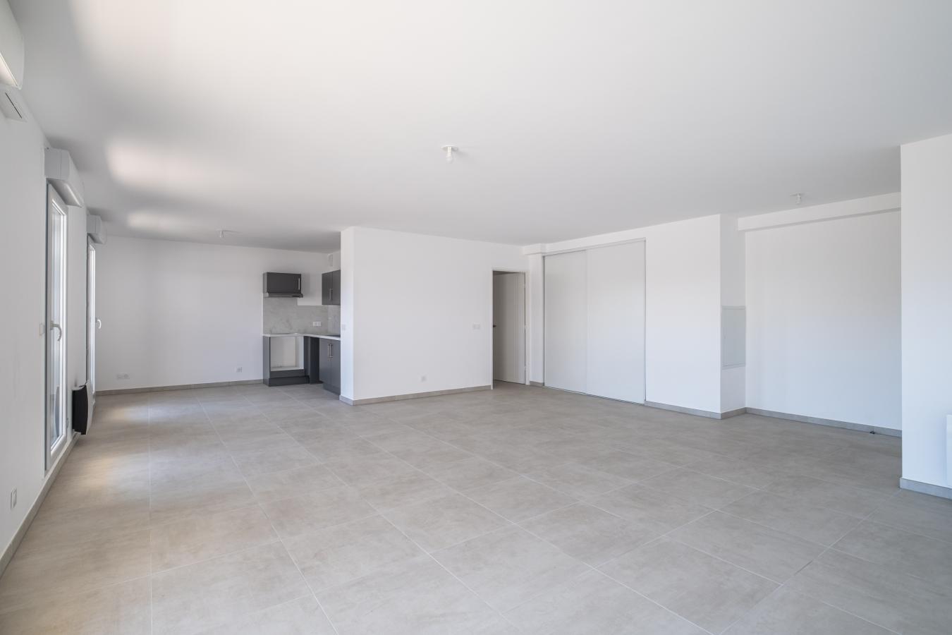 4 pièces - 5ème étage - 127m² - 3 142,30 € - Photo #2