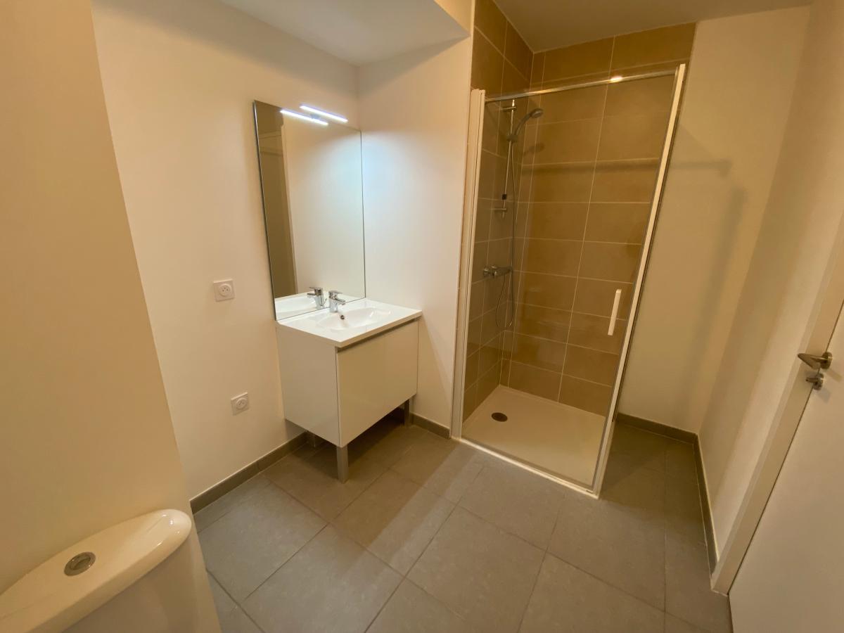
																																							2 pièces - 
																																						2ème étage - 44m² - 584,22 € - Photo #6
