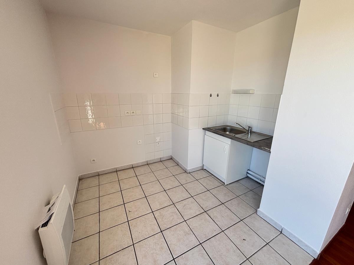 
																			4 pièces - 
																		1er étage - 83m² - 955,23 € - Photo #3