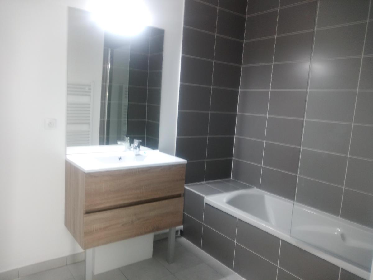 3 pièces - 3ème étage - 60m² - 791,75 € - Photo #3