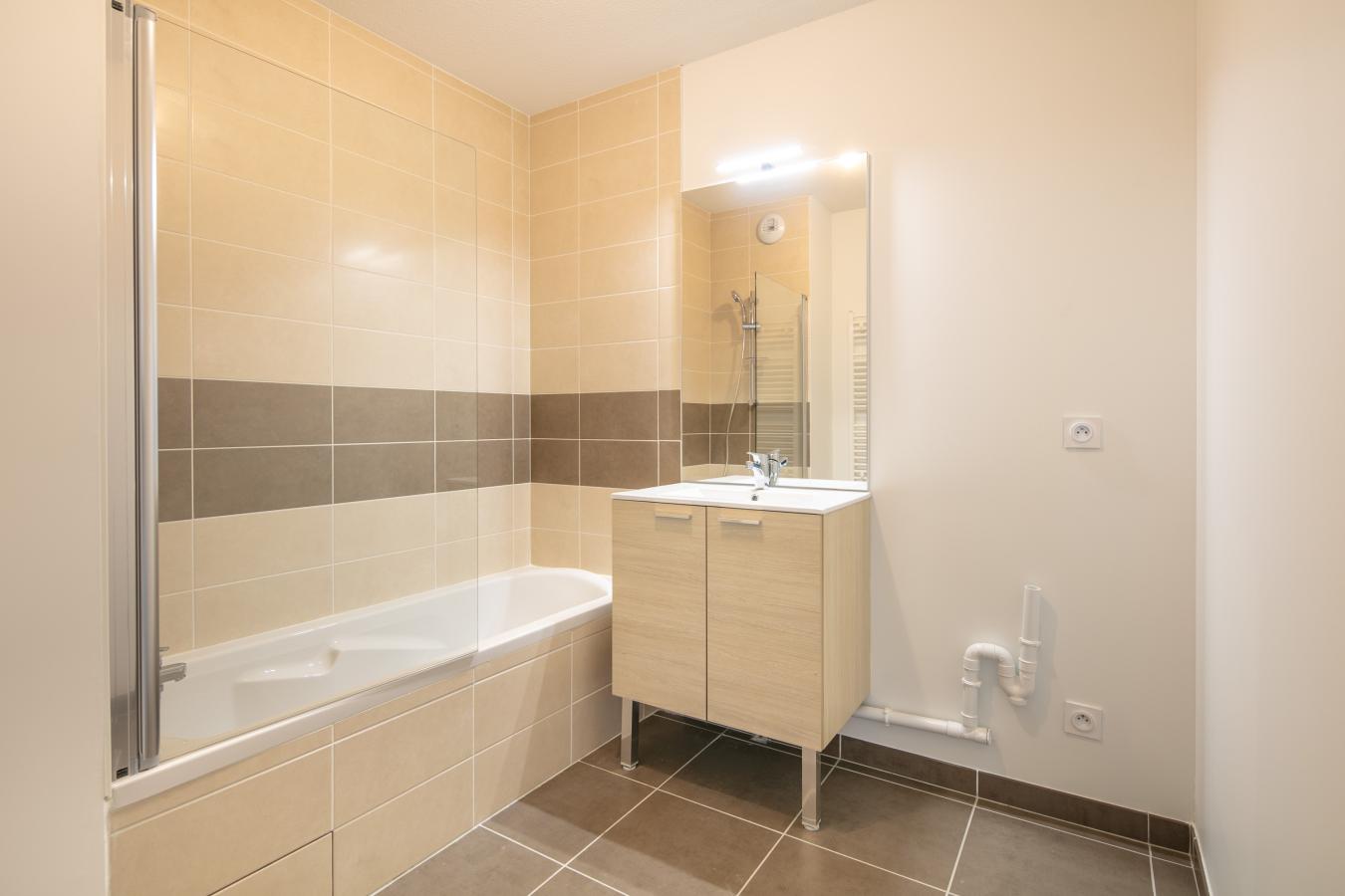 
																																							3 pièces - 
																																						1er étage - 69m² - 859,15 € - Photo #5