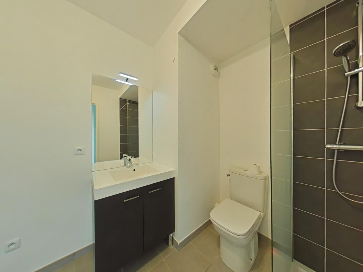 
																																							2 pièces - 
																																						10ème étage - 42m² - 690,07 € - Photo #4