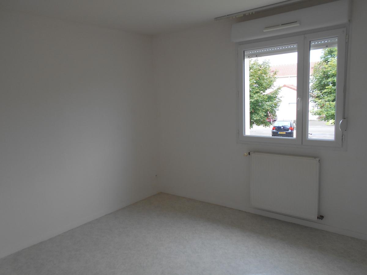 
																																							3 pièces - 
																																						RDC - 72m² - 698,83 € - Photo #5