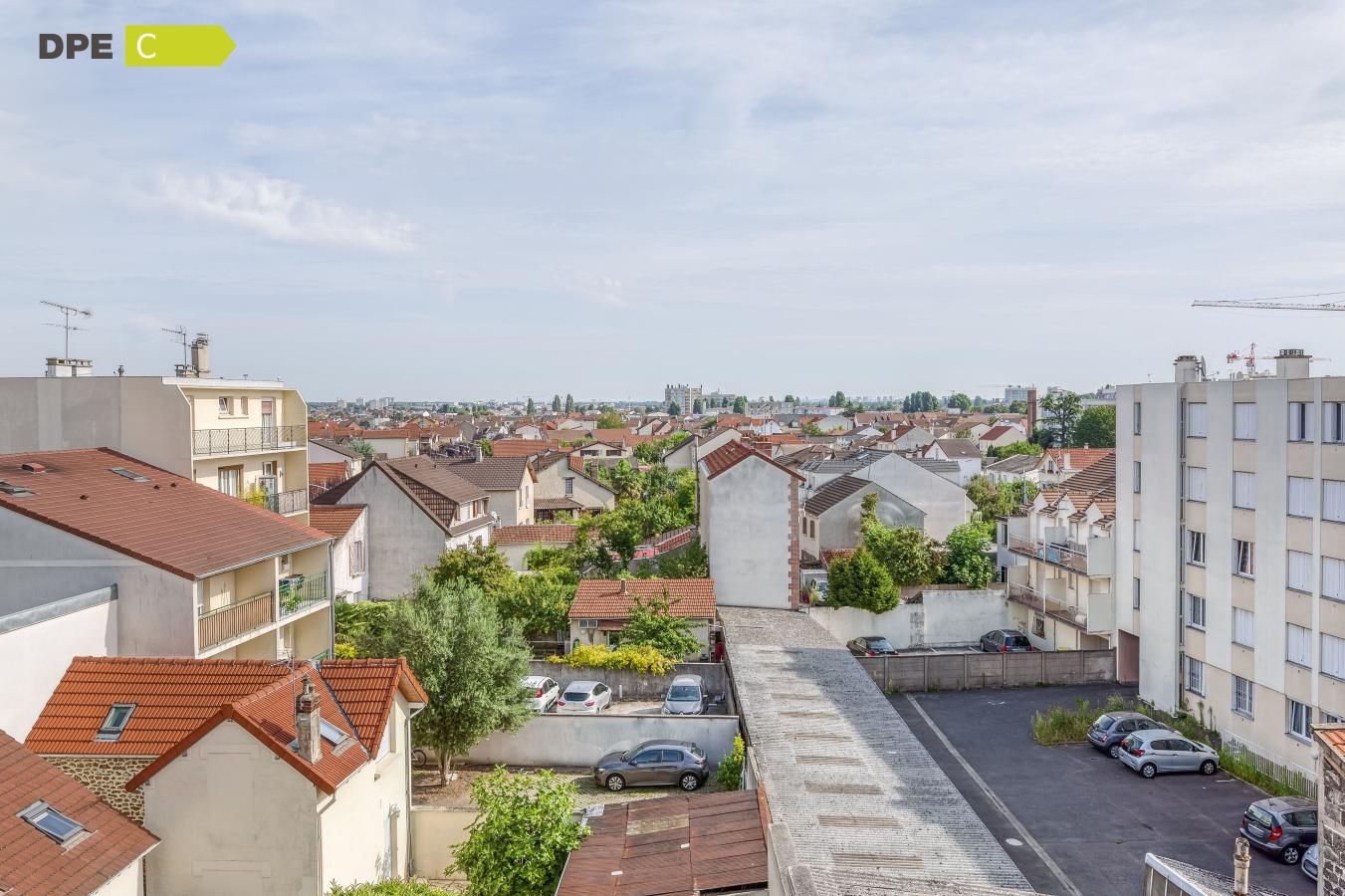 
																			1 pièce - 
																		4ème étage - 37m² - 145 300 € - Photo #2