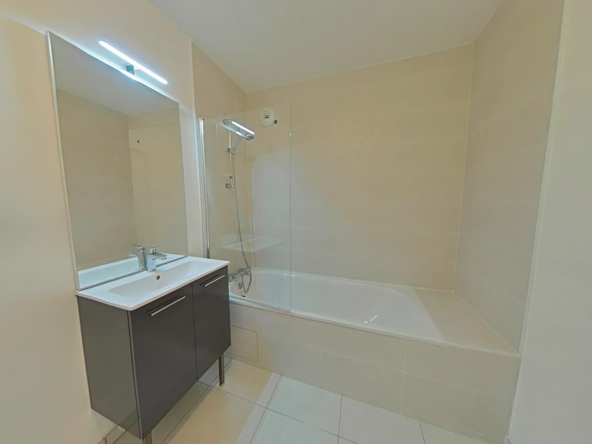 
																																							2 pièces - 
																																						3ème étage - 55m² - 771,38 € - Photo #3