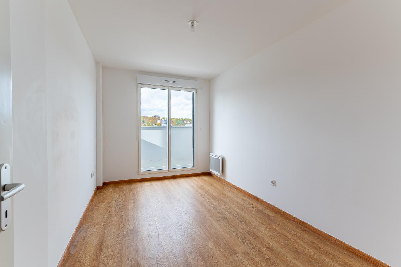 3 pièces - 4ème étage - 72m² - 1 062,00 € - Photo #4