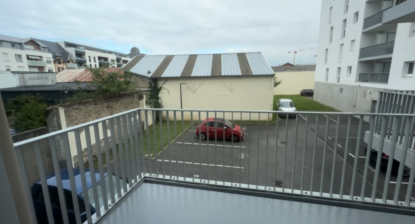 2 pièces - 1er étage - 46m² - 620,00 € - Photo #2