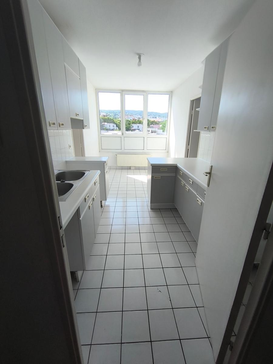 6 pièces - 3ème étage - 170m² - 270 000 € - Photo #1