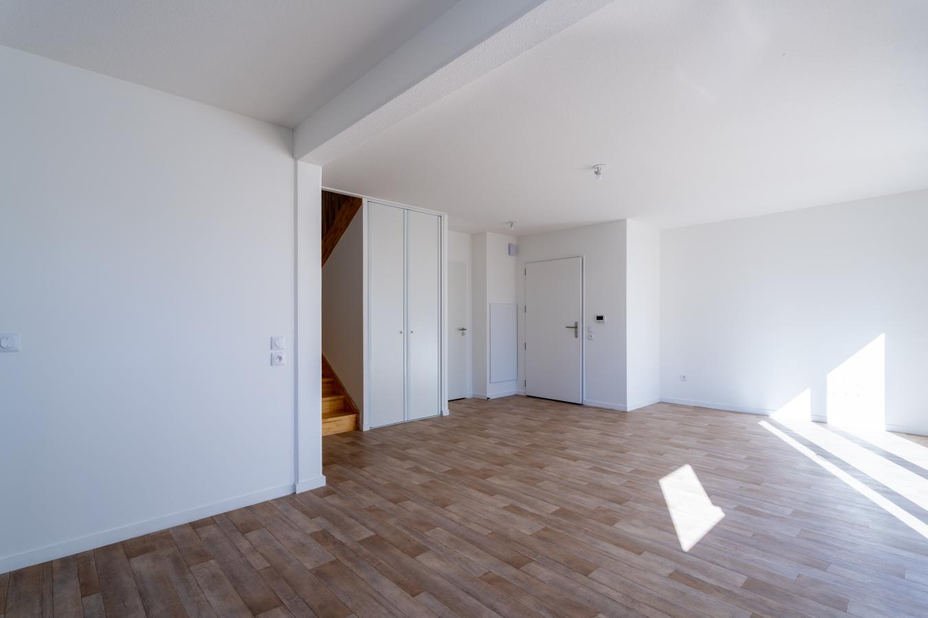 
																																							3 pièces - 
																																						1er étage - 70m² - 684,17 € - Photo #3