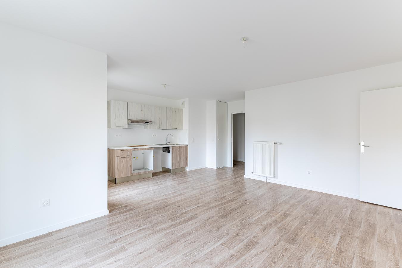 
																																							4 pièces - 
																																						4ème étage - 92m² - 1 304,03 € - Photo #3