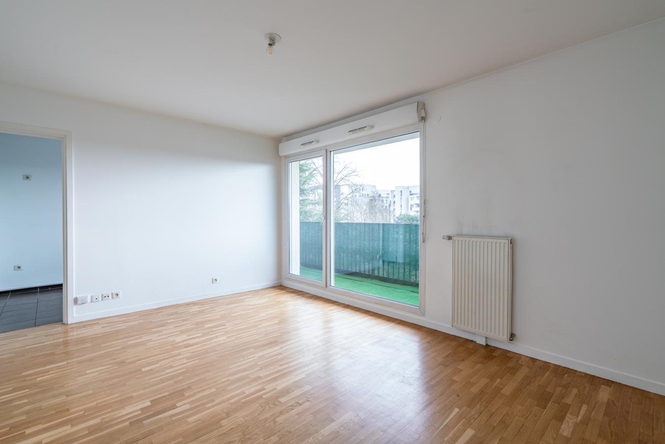
																																							3 pièces - 
																																						3ème étage - 68m² - 1 560,84 € - Photo #2