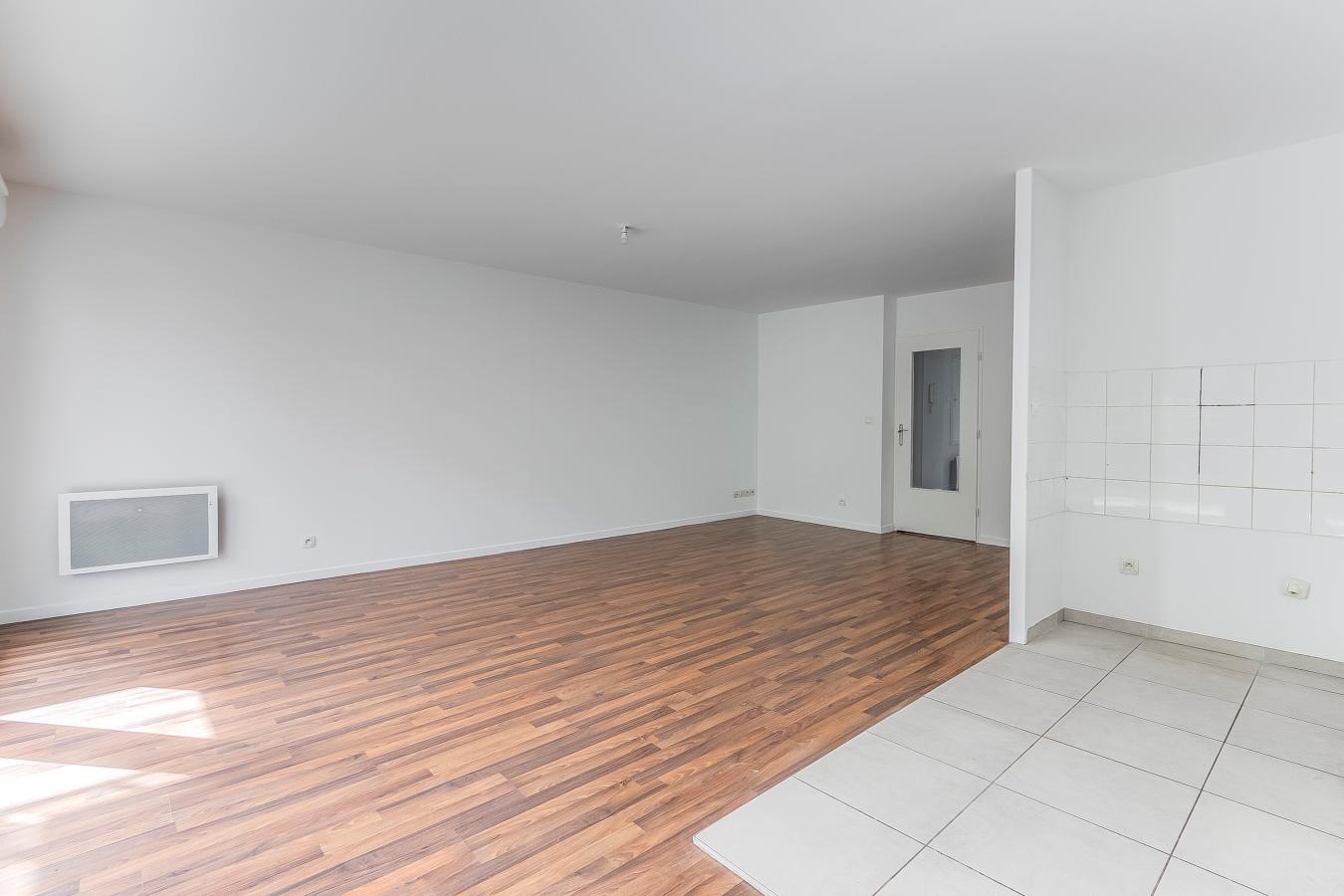 
																			3 pièces - 
																		RDC - 69m² - 780,00 € - Photo #7