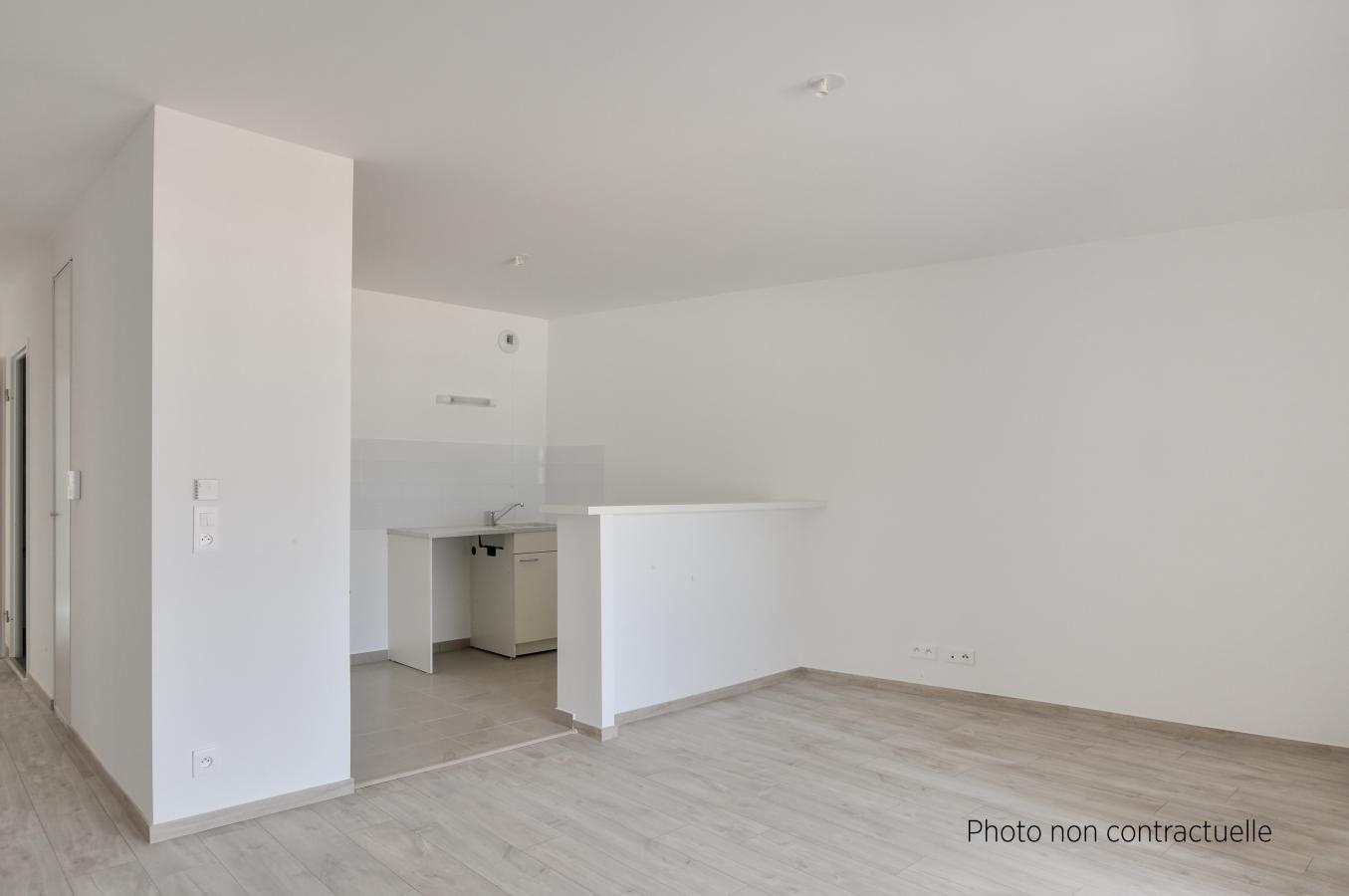 
																																							2 pièces - 
																																						1er étage - 49m² - 1 069,36 € - Photo #2