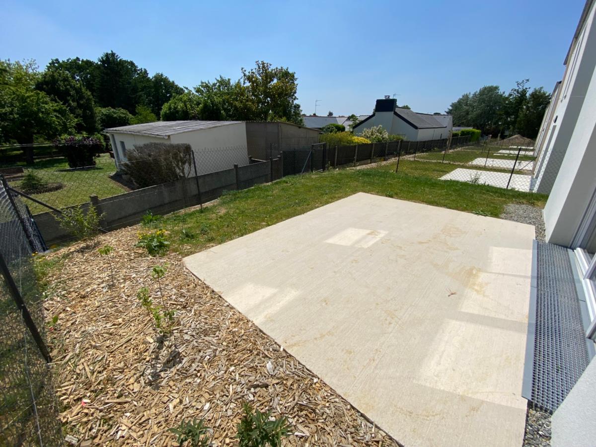 
																																							4 pièces - 
																																						RDC - 84m² - 953,43 € - Photo #1