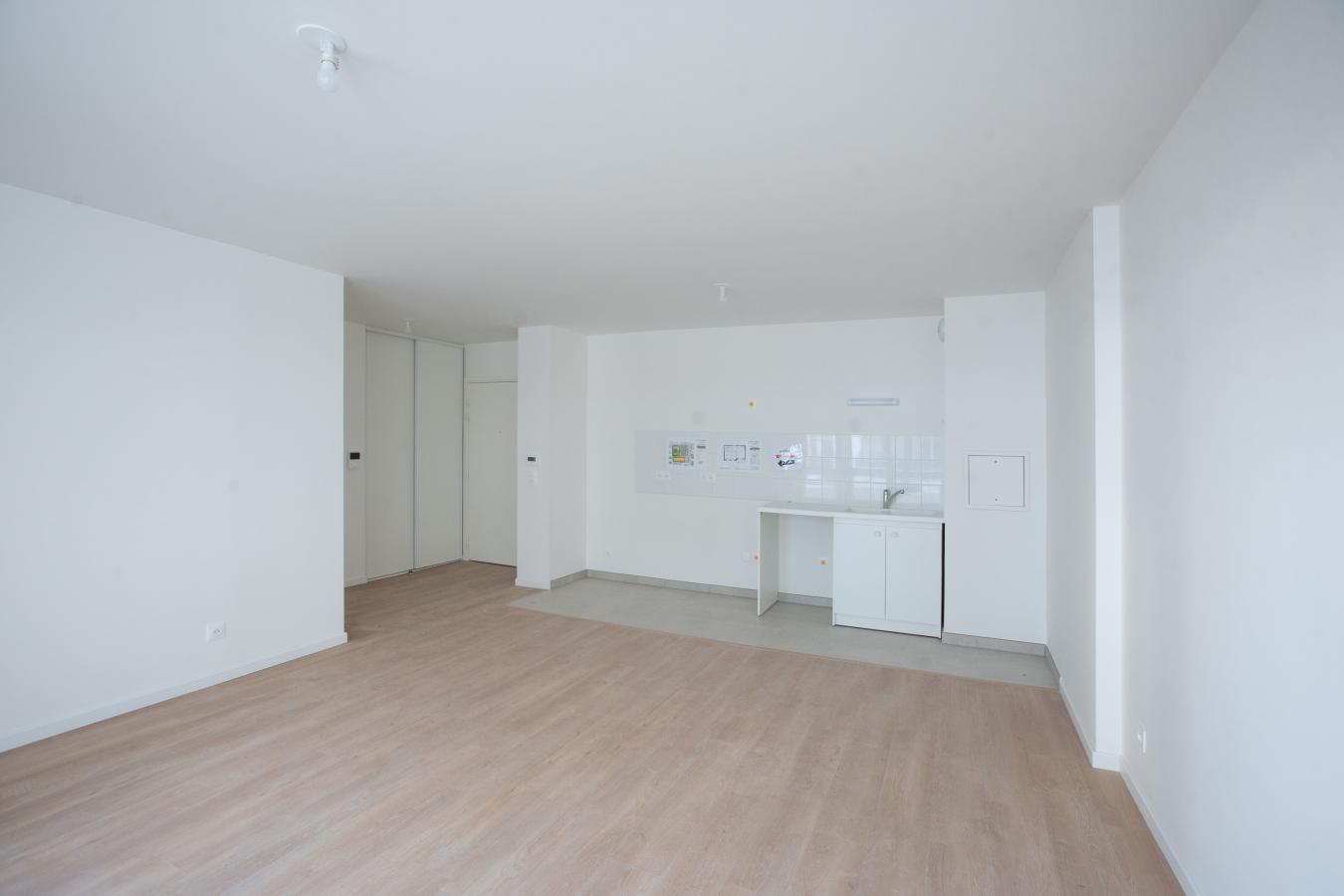 
																																							2 pièces - 
																																						2ème étage - 44m² - 935,90 € - Photo #3