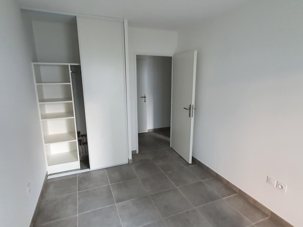 3 pièces - 1er étage - 62m² - 940,38 € - Photo #5