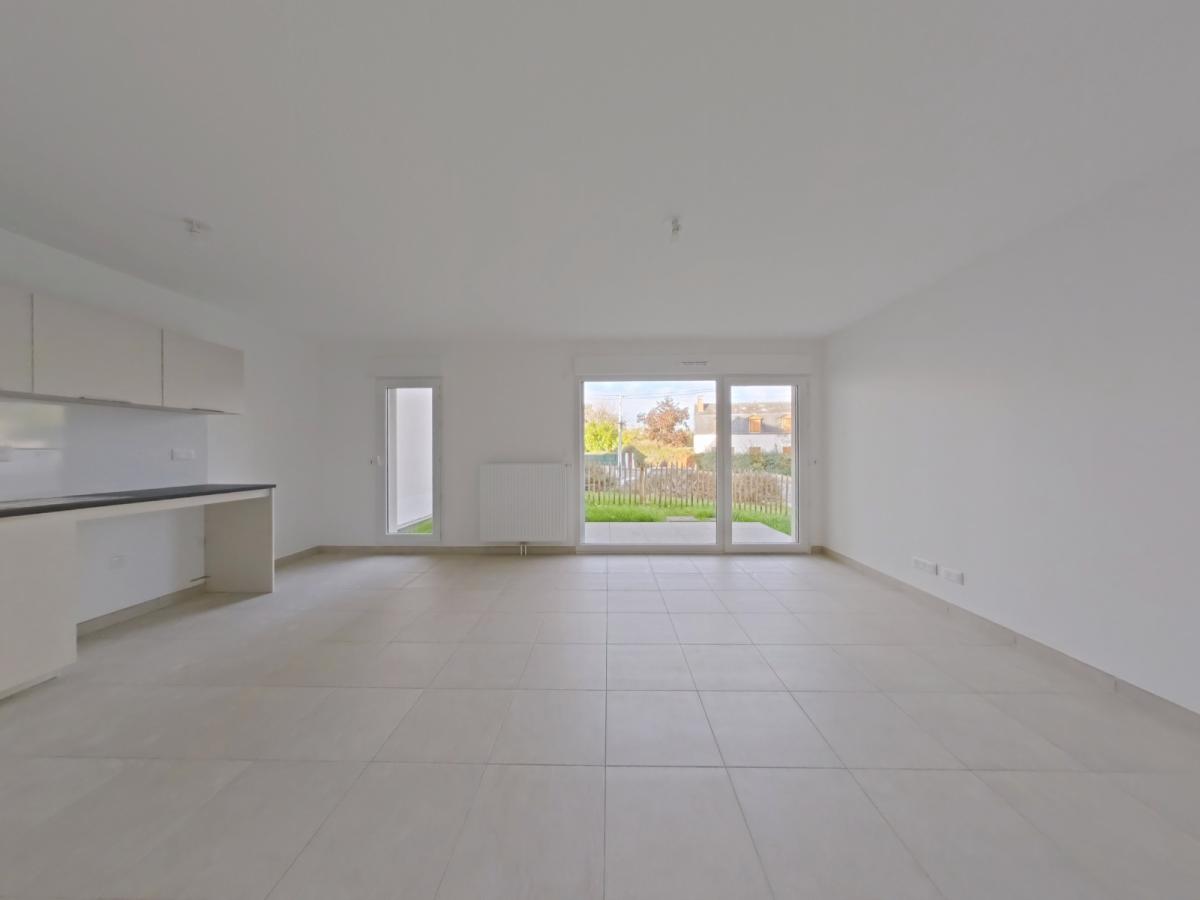 3 pièces - RDC - 63m² - 826,07 € - Photo #2