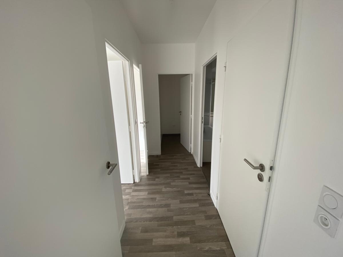 
																			3 pièces - 
																		4ème étage - 68m² - 1 760,22 € - Photo #2