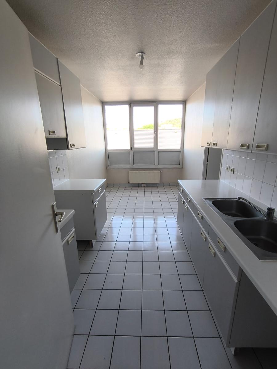 
																																							3 pièces - 
																																						2ème étage - 99m² - 165 000 € - Photo #1