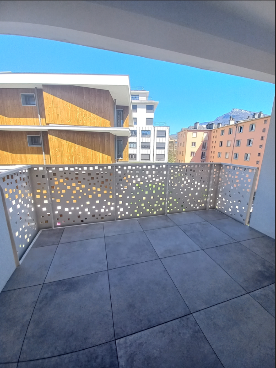 
																																							3 pièces - 
																																						3ème étage - 69m² - 965,78 € - Photo #2