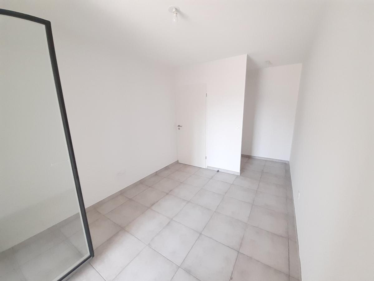 
																			3 pièces – 
																		1er étage – 73m² - 1 059,24 € - Photo #6