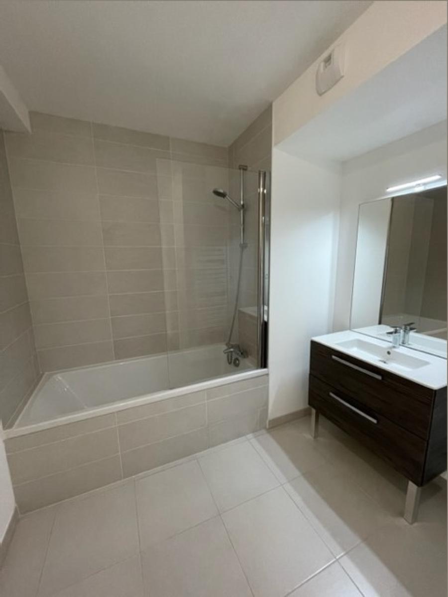 
																			3 pièces - 
																		1er étage - 58m² - 820,40 € - Photo #5