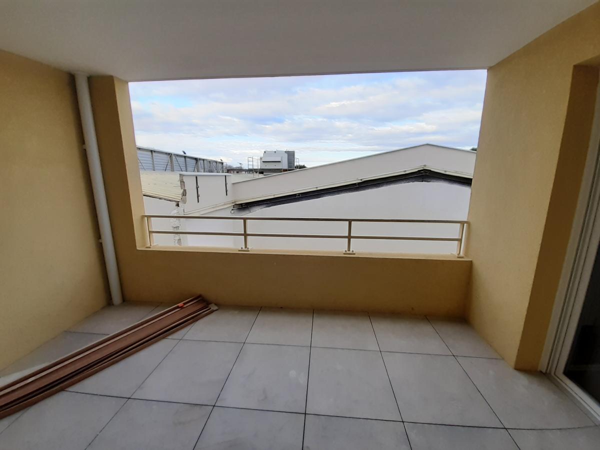 
																																							2 pièces - 
																																						1er étage - 43m² - 672,42 € - Photo #3