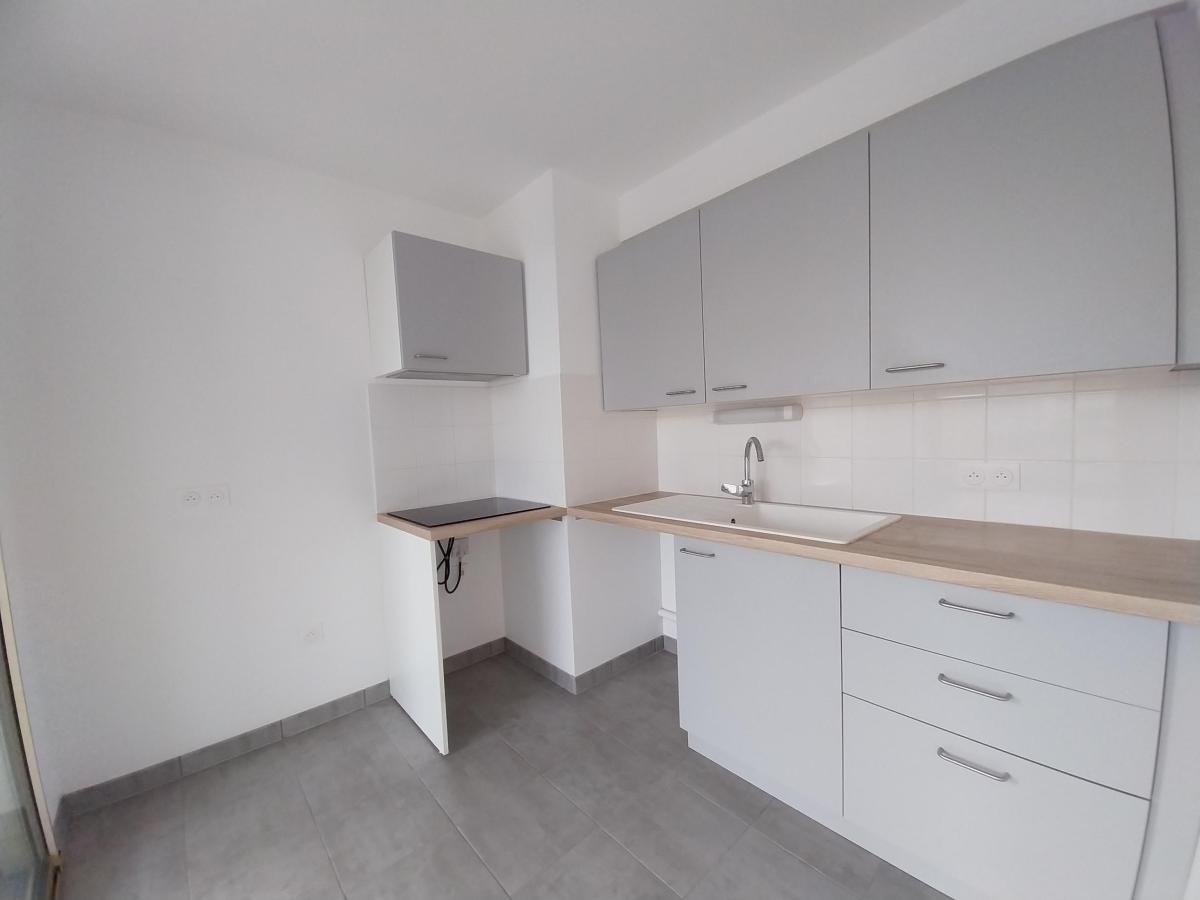2 pièces - 2ème étage - 49m² - 850,03 € - Photo #5