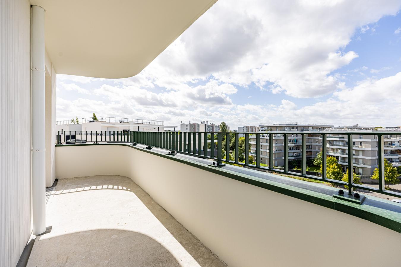 
																																							4 pièces - 
																																						5ème étage - 88m² - 1 519,16 € - Photo #4