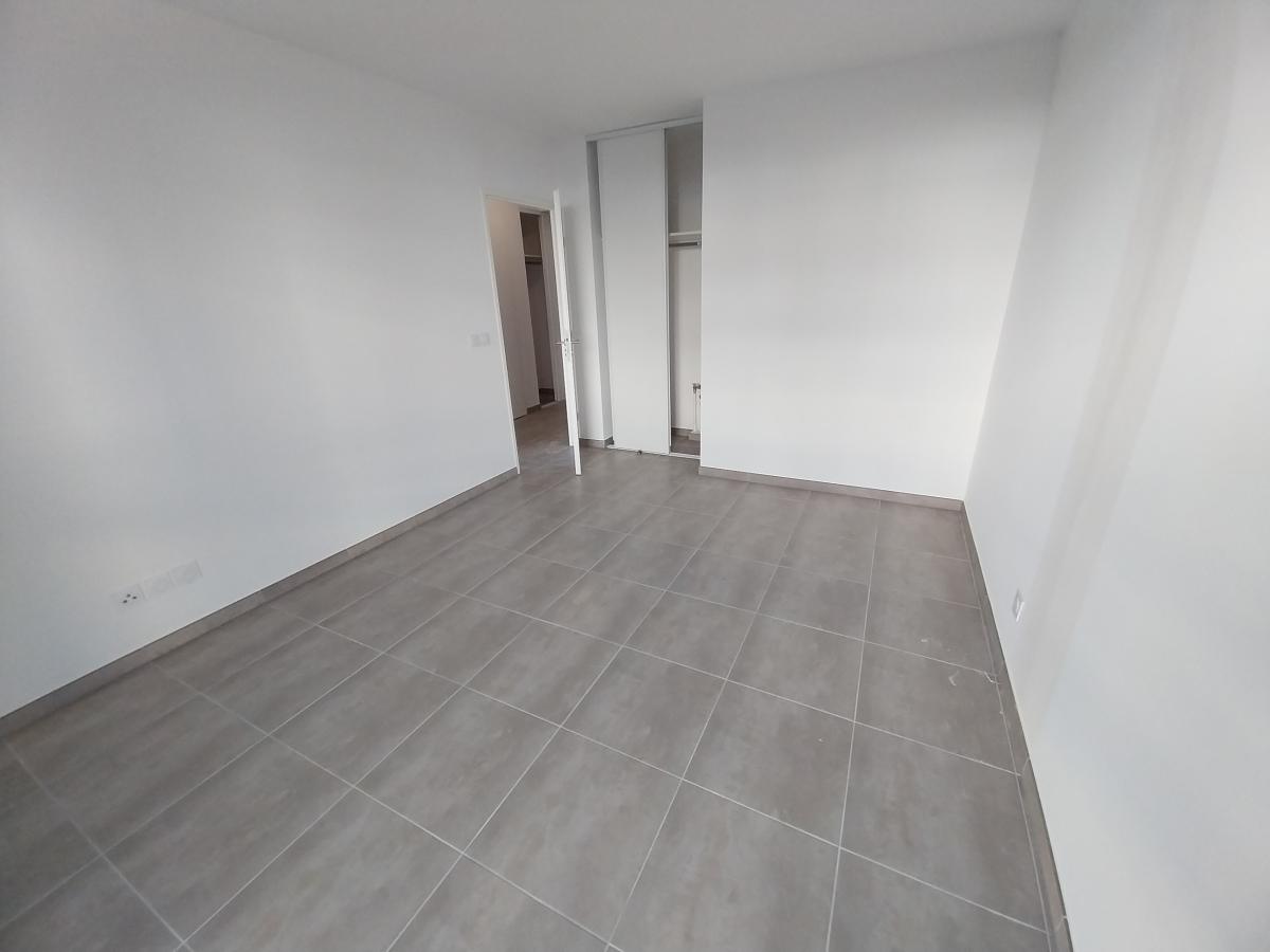 
																			2 pièces - 
																		RDC - 58m² - 839,41 € - Photo #6