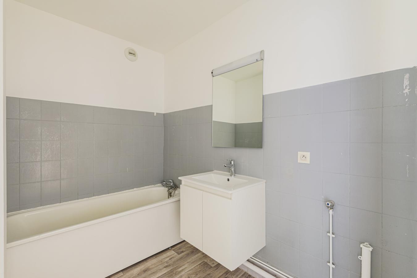 4 pièces - 1er étage - 78m² - 184 000 € - Photo #7