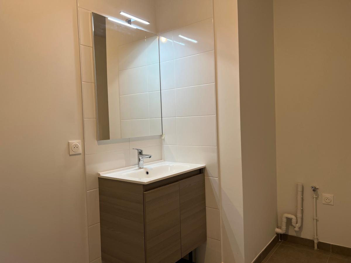 
																			3 pièces - 
																		1er étage - 59m² - 789,73 € - Photo #3